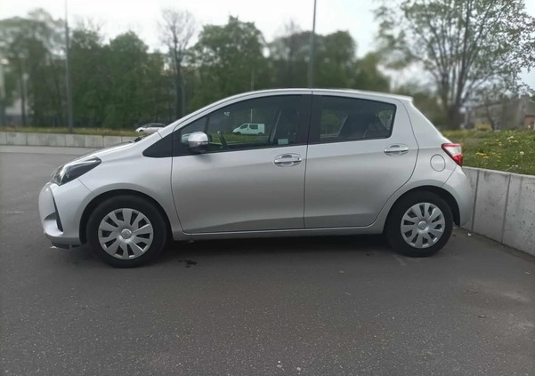 Toyota Yaris cena 48900 przebieg: 68900, rok produkcji 2020 z Łódź małe 79